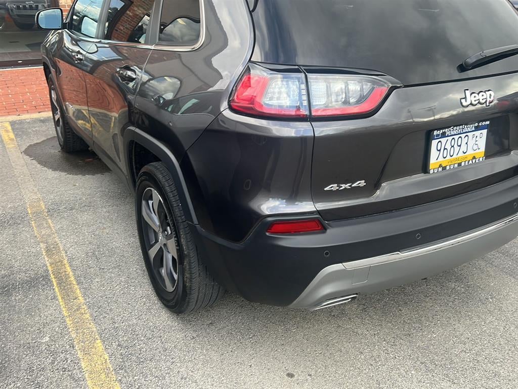 2019 Jeep CHEROKEE L Limited