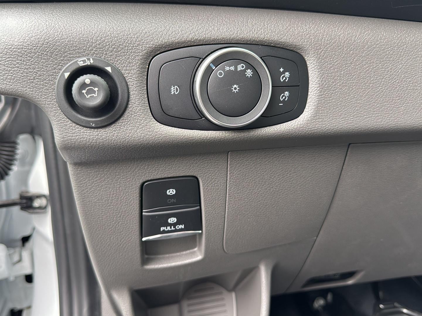 2024 Ford Transit Passenger Wagon XLT