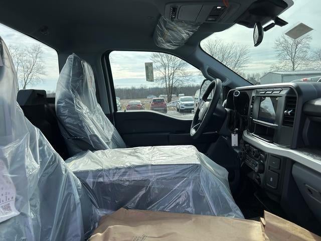 2024 Ford Super Duty F-600 DRW XL