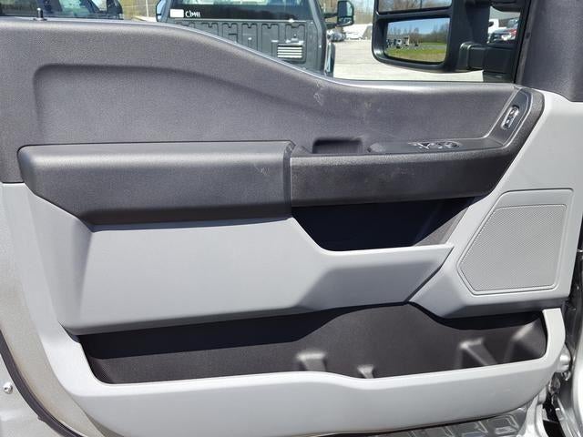 2024 Ford Super Duty F-600 DRW XL