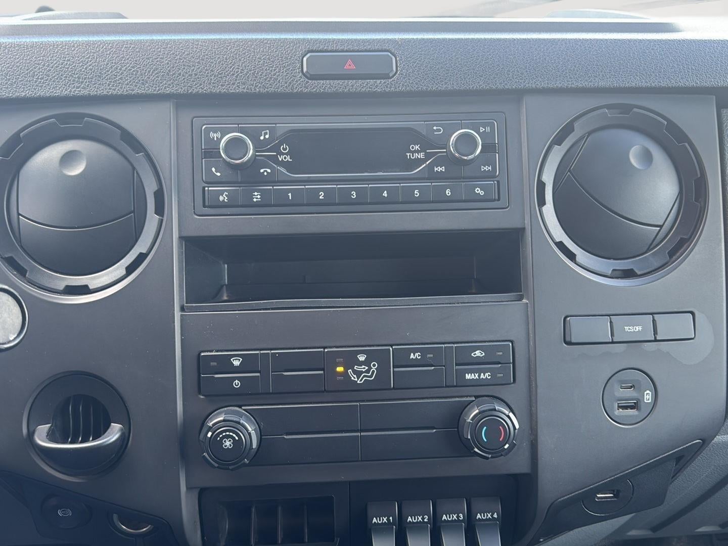 2022 Ford F-750 Straight Frame Base