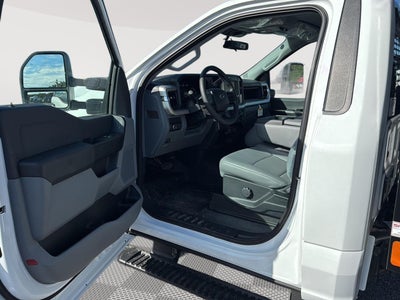 2025 Ford Super Duty F-350 DRW XL