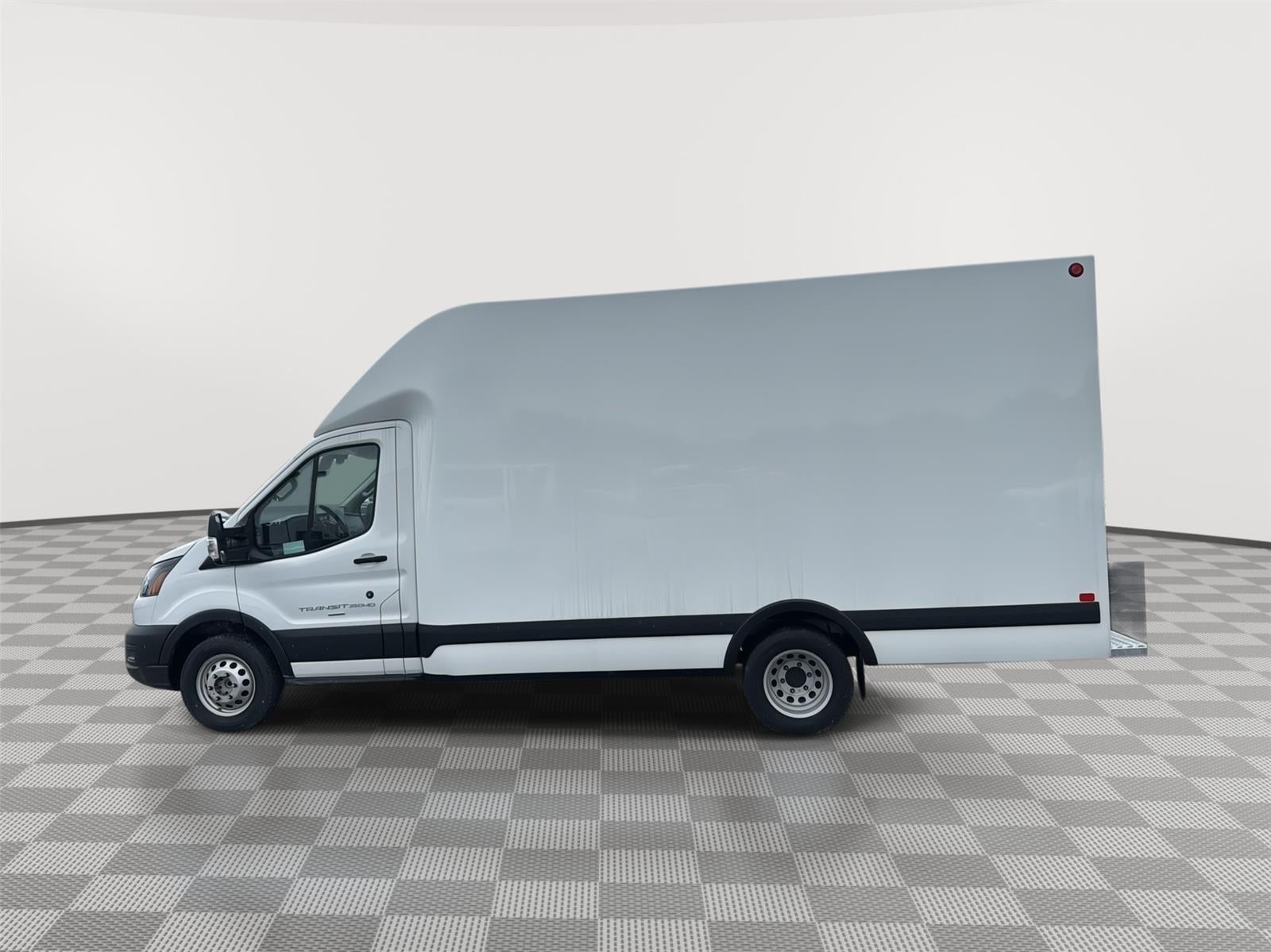 2025 Ford Transit Cutaway Cutaway