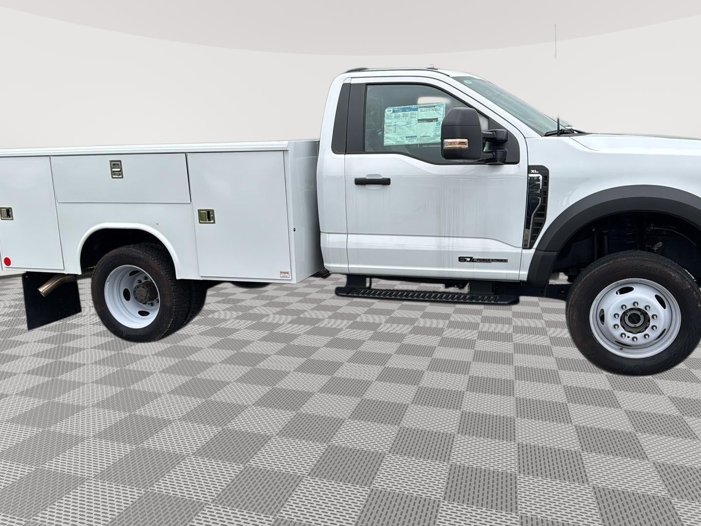 2024 Ford Super Duty F-450 DRW XL