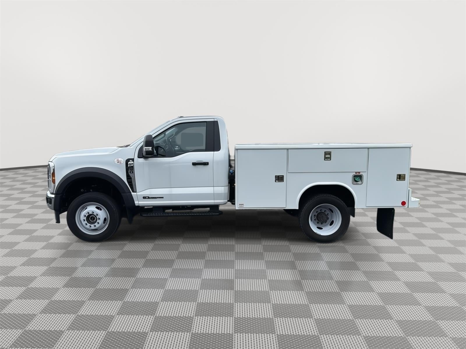 2024 Ford Super Duty F-450 DRW XL