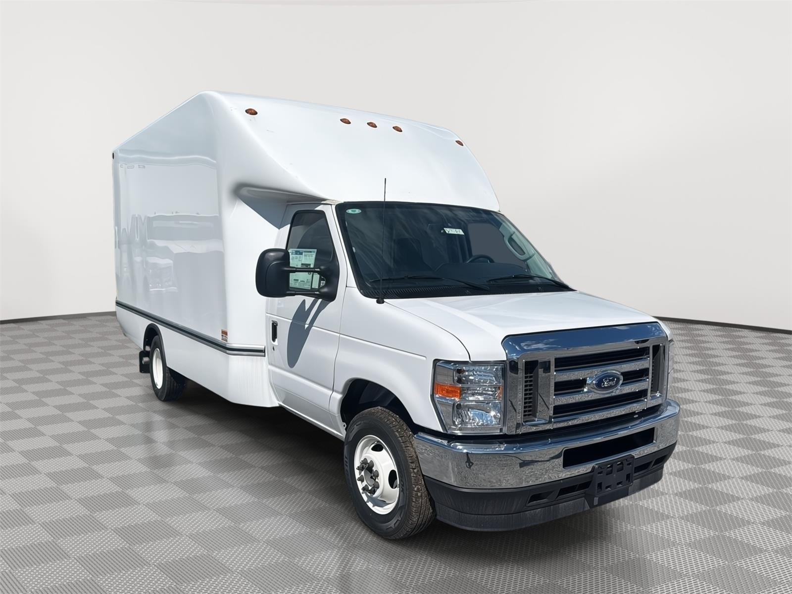 2025 Ford E-Series Cutaway XL