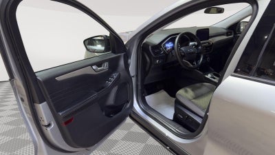 2021 Ford Escape SE Hybrid