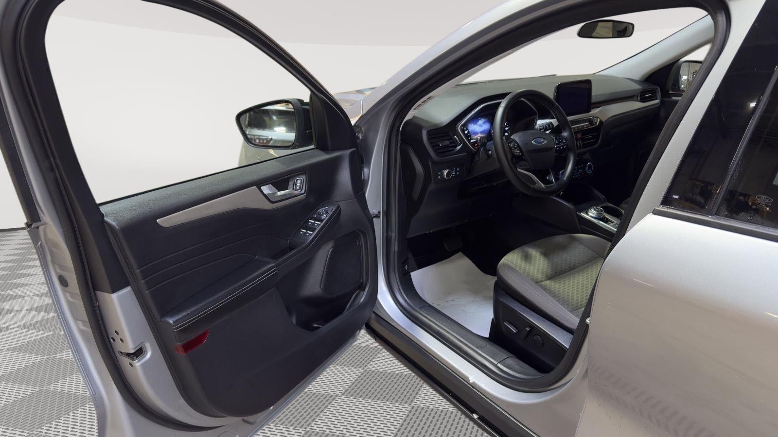 2021 Ford Escape SE Hybrid