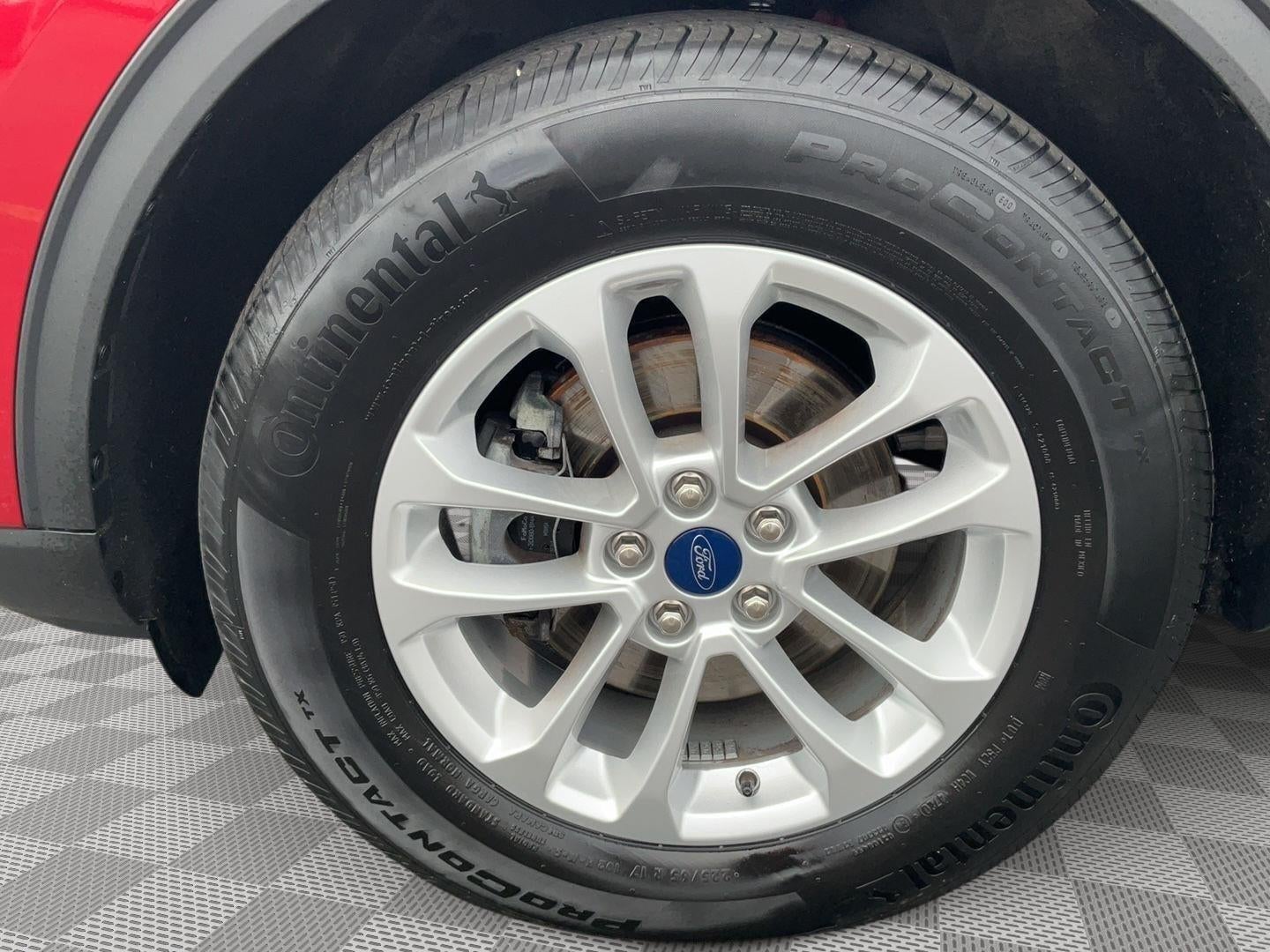 2020 Ford Escape SE