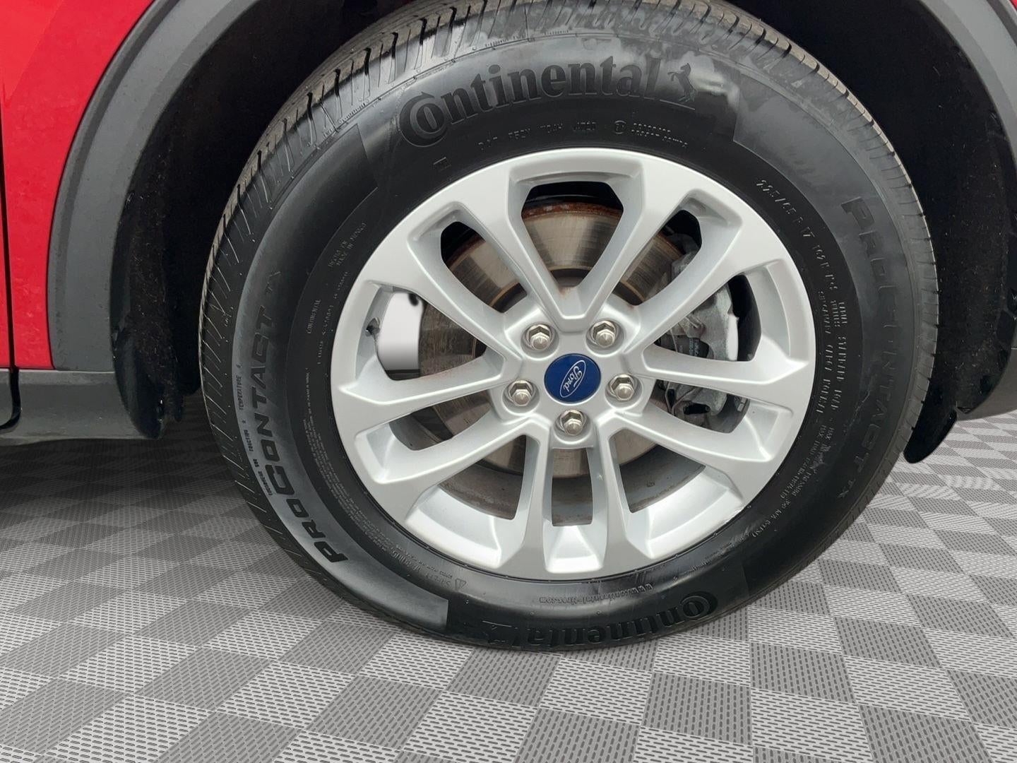 2020 Ford Escape SE