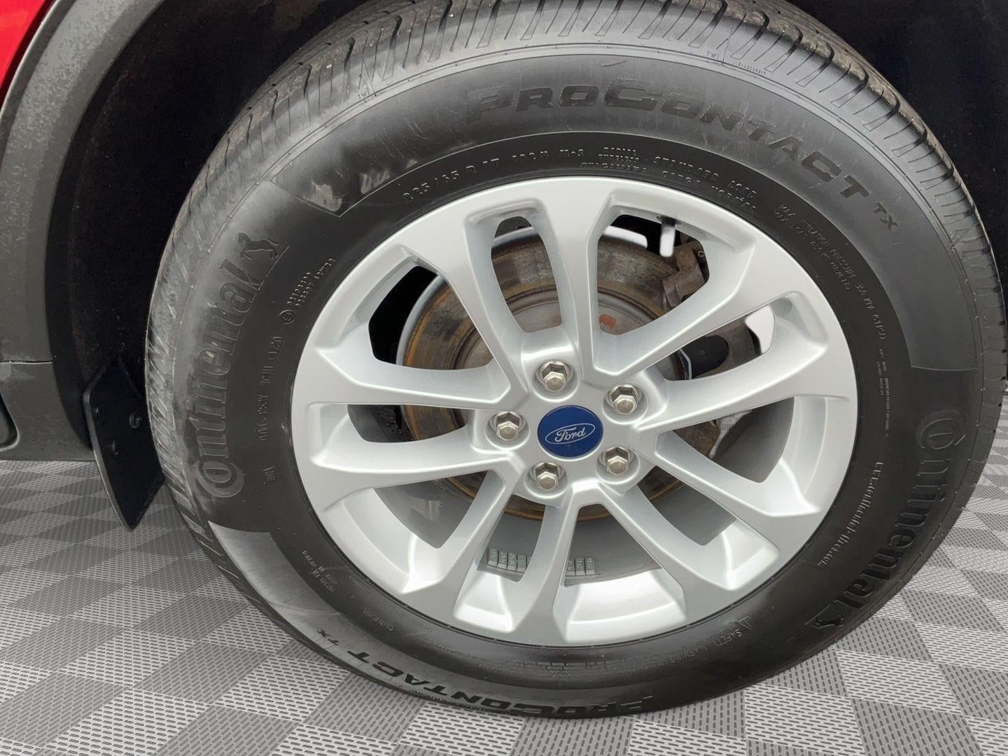 2020 Ford Escape SE