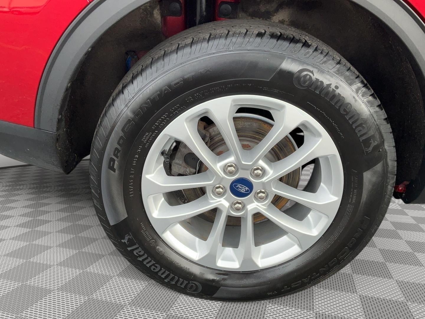2020 Ford Escape SE