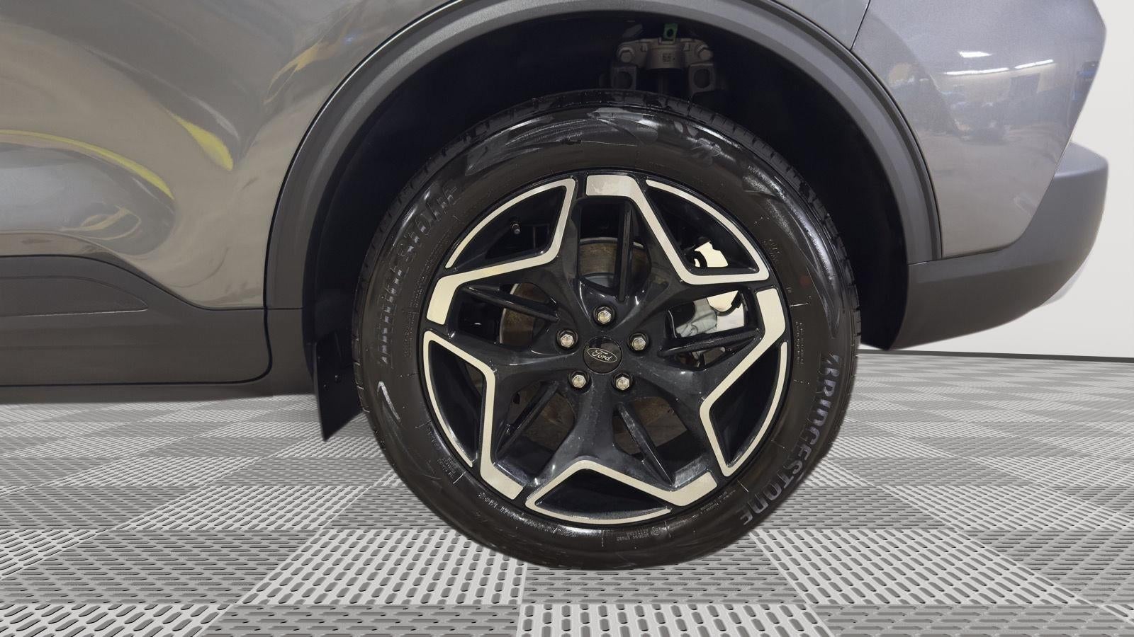 2026 Ford Escape Platinum