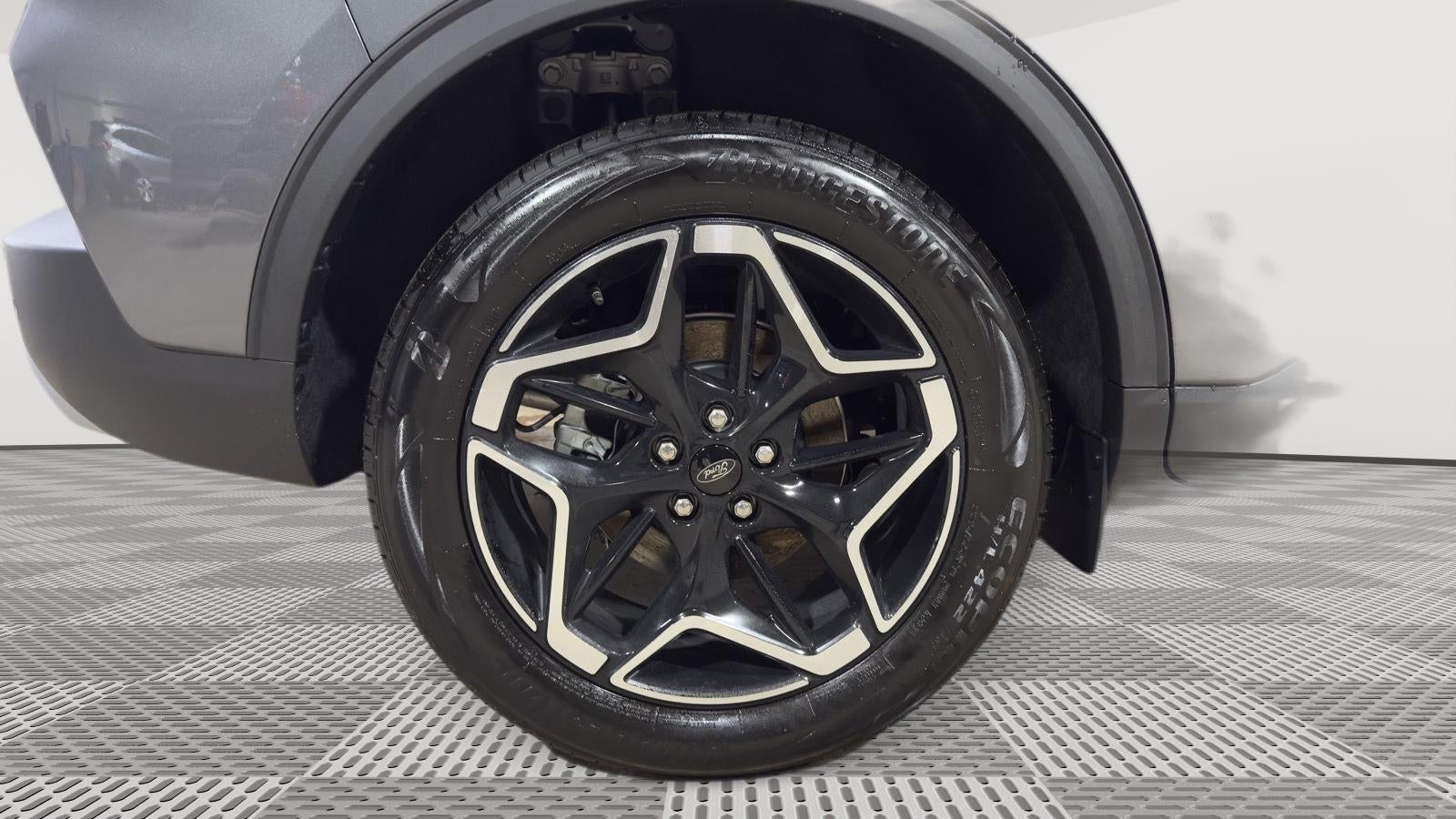 2026 Ford Escape Platinum