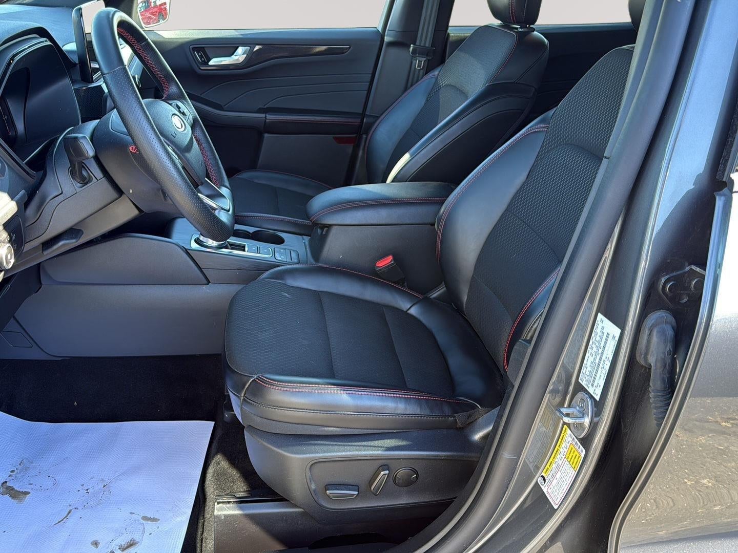 2025 Ford Escape ST-Line Select