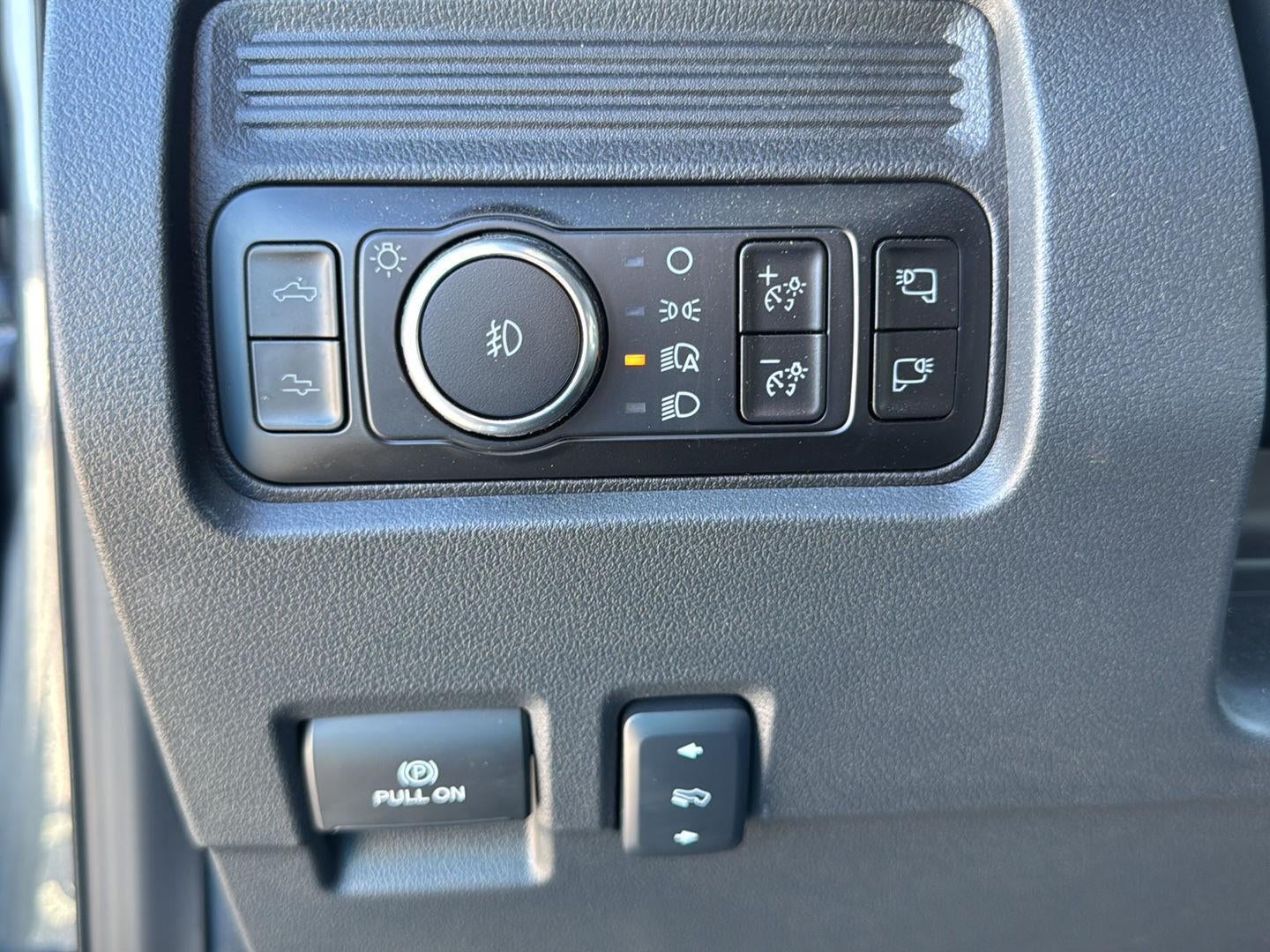 2025 Ford Super Duty F-250 SRW Platinum