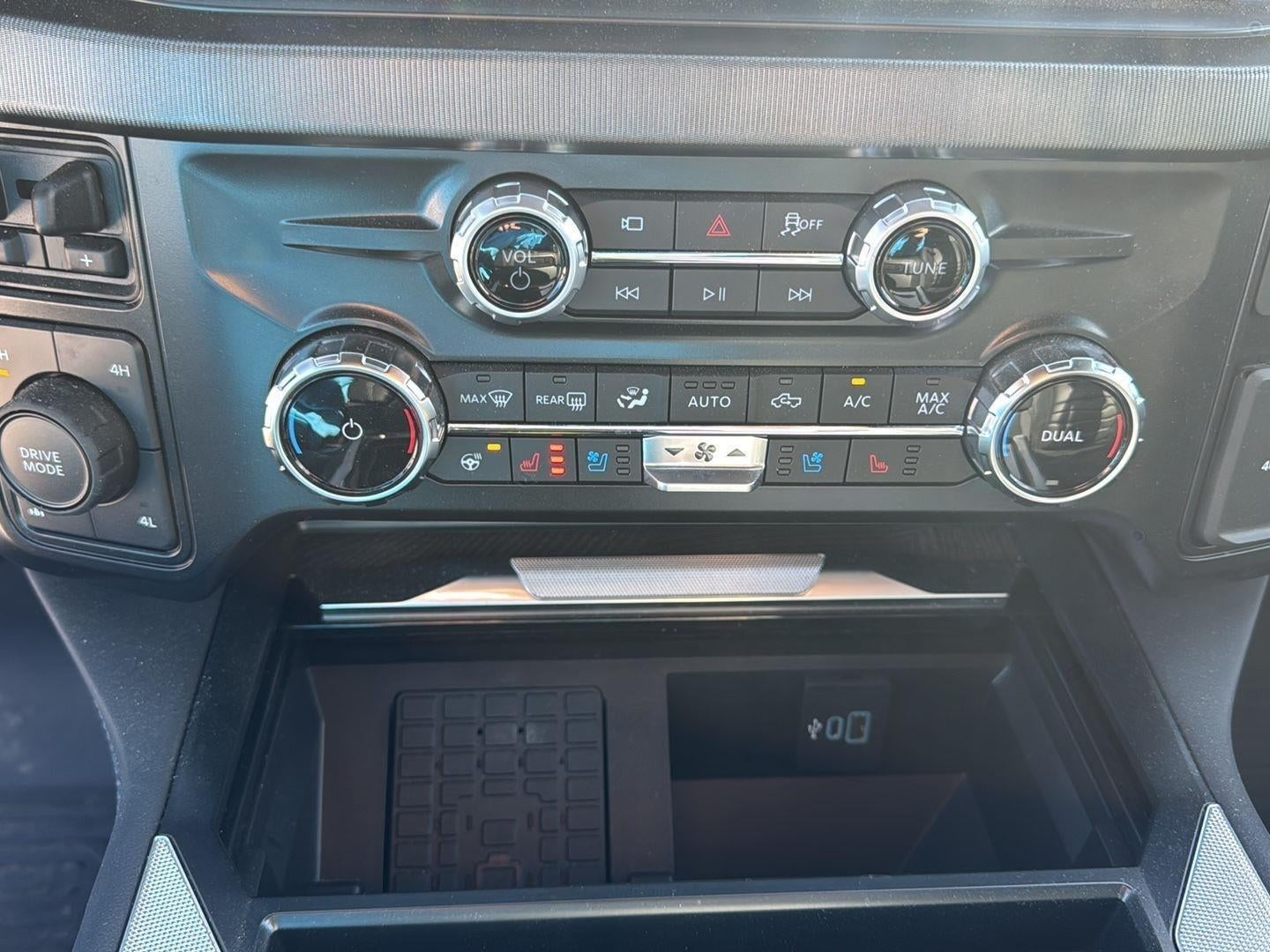 2025 Ford Super Duty F-250 SRW Platinum