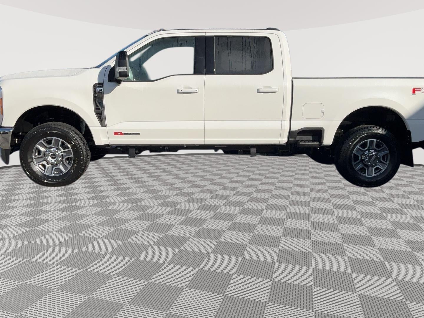 2026 Ford Super Duty F-350 SRW LARIAT