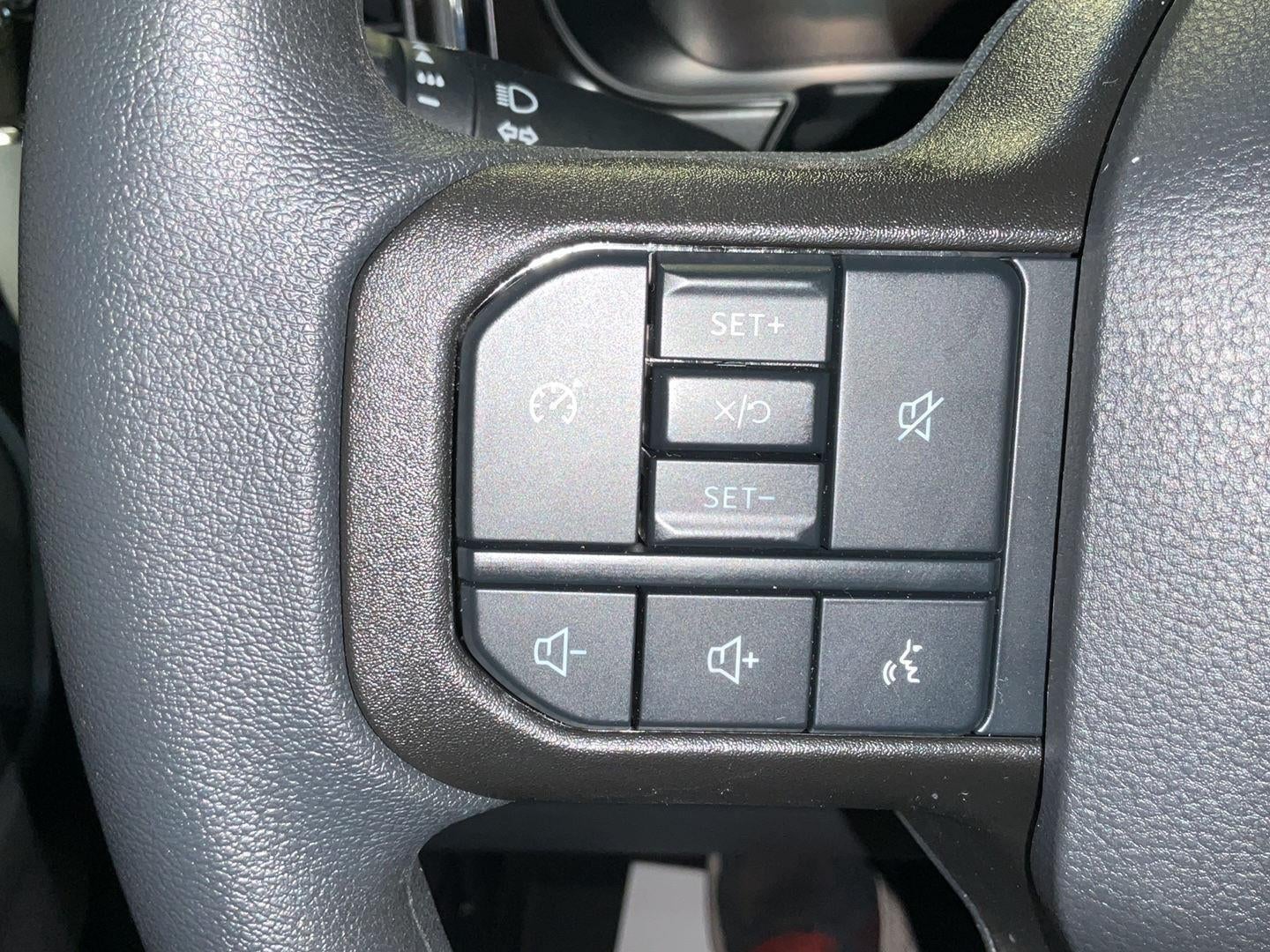 2026 Ford Super Duty F-350 SRW XLT