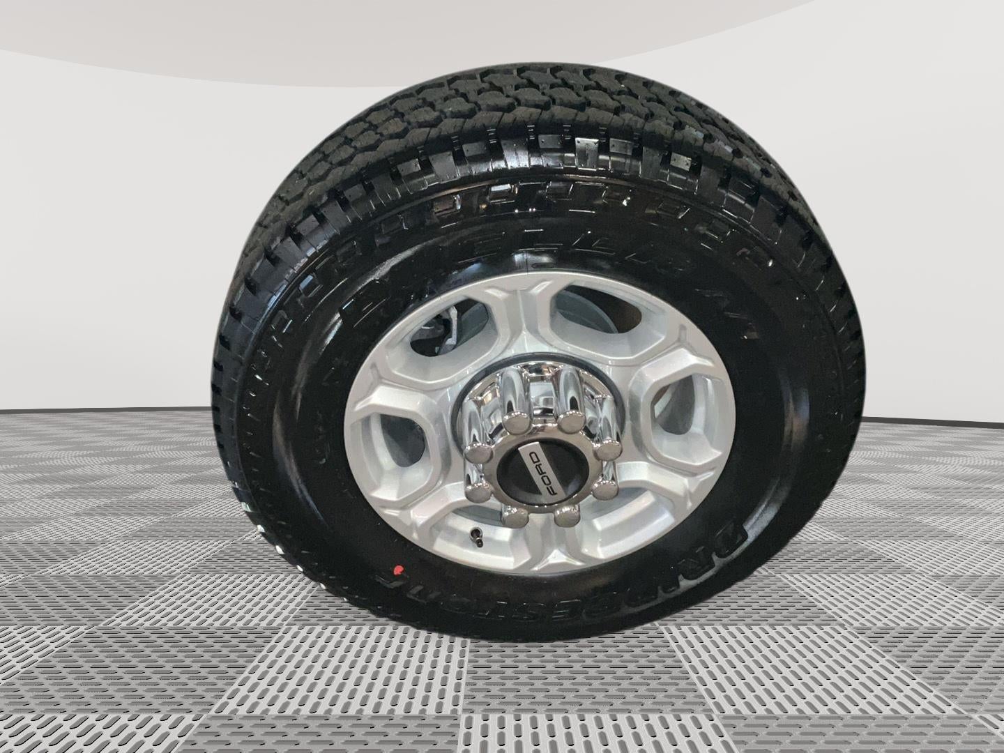 2026 Ford Super Duty F-350 SRW XLT