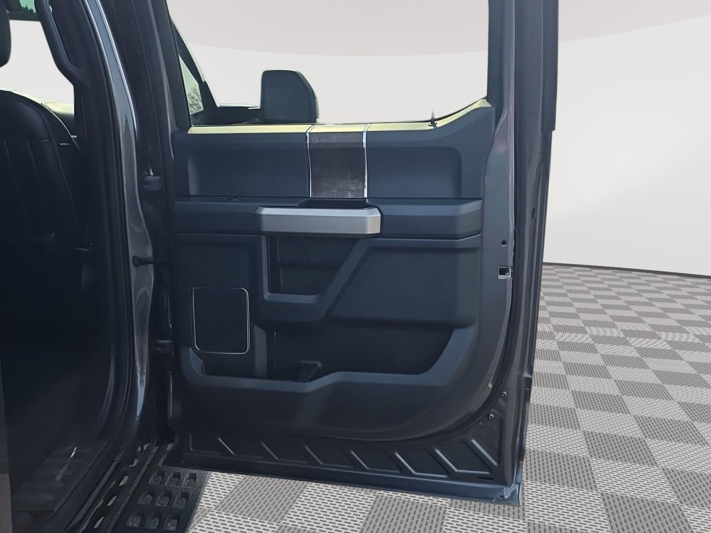 2022 Ford Super Duty F-350 Lariat