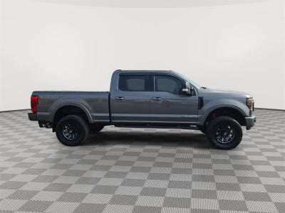 2022 Ford Super Duty F-350 Lariat