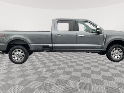 2023 Ford Super Duty F-350 SRW LARIAT