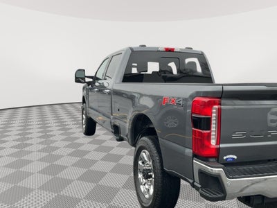 2023 Ford Super Duty F-350 SRW LARIAT