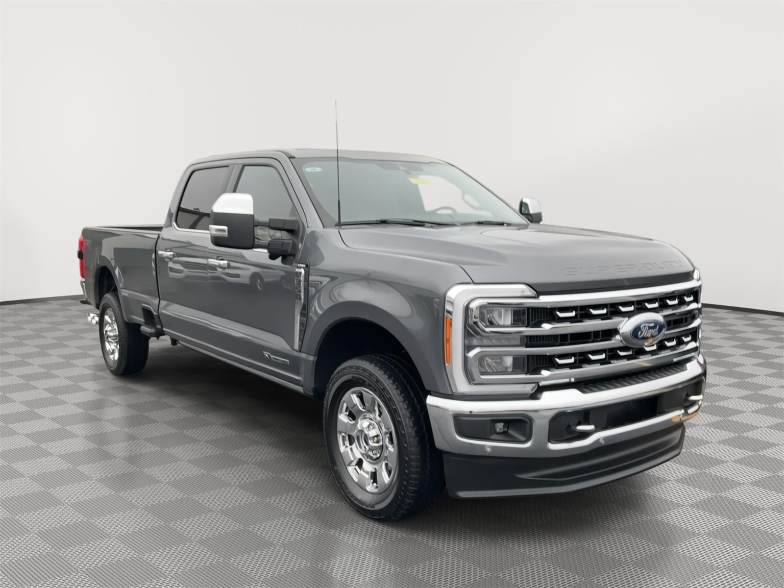 2023 Ford Super Duty F-350 SRW LARIAT