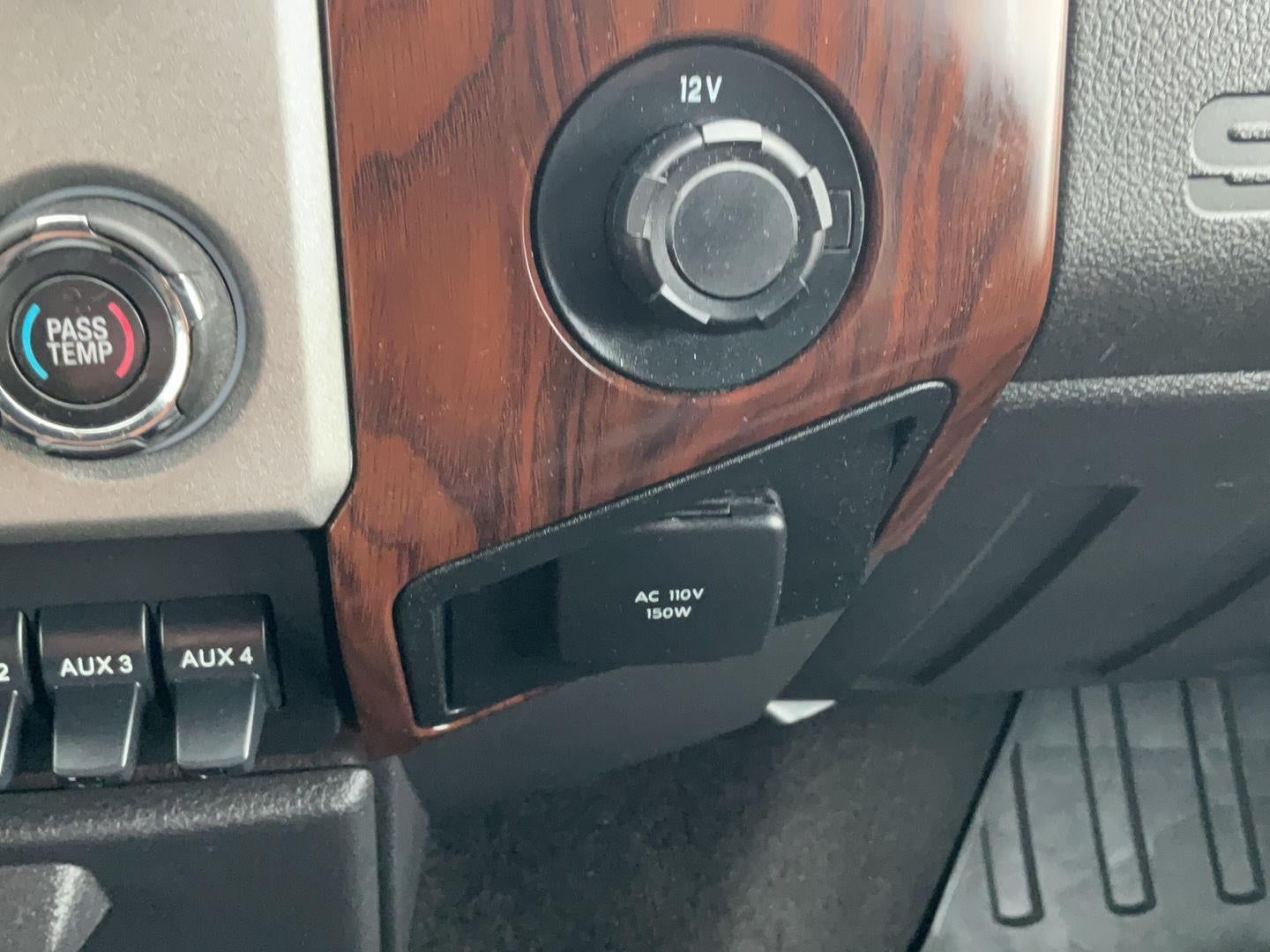 2015 Ford Super Duty F-350 DRW Lariat