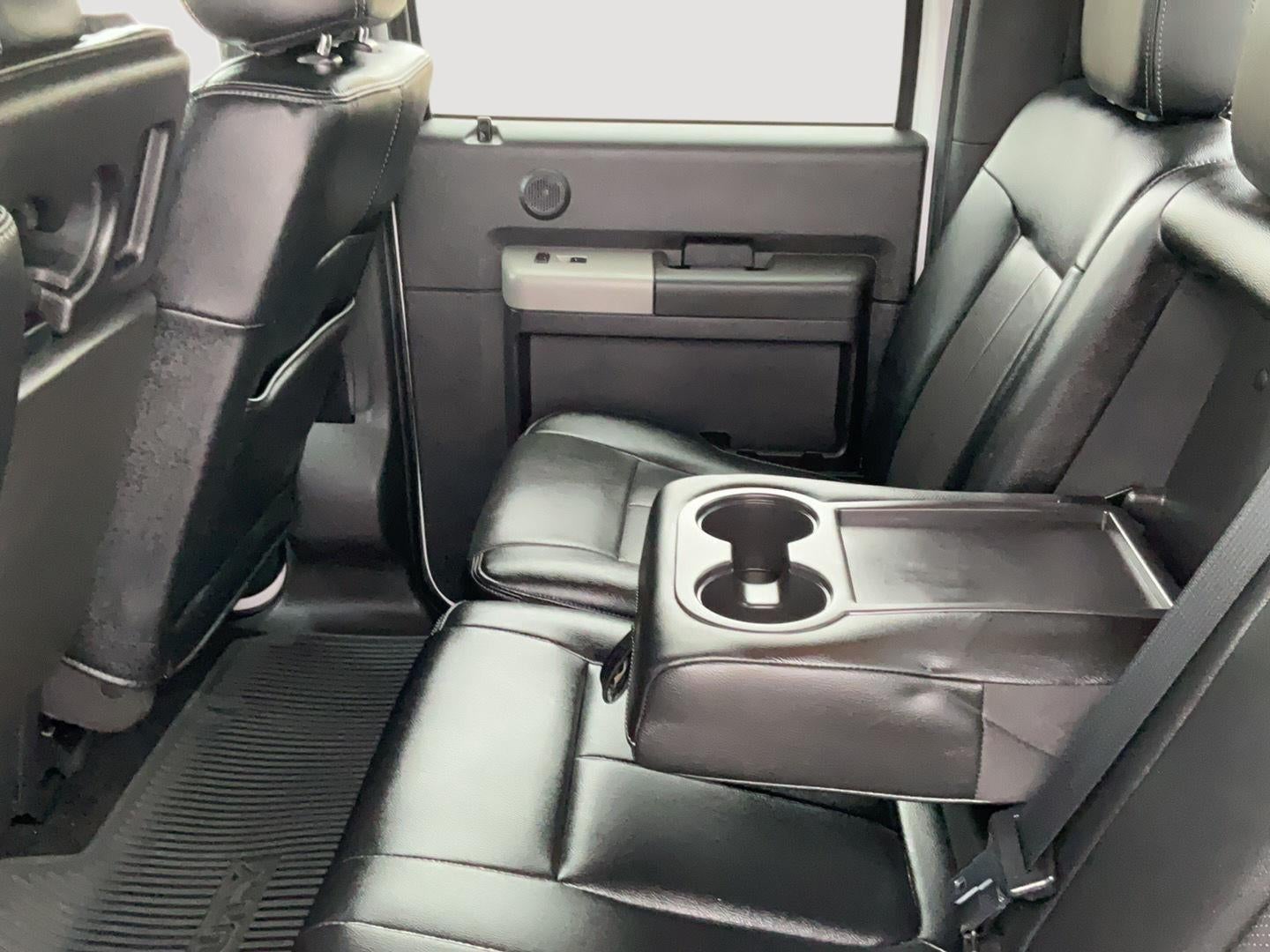 2015 Ford Super Duty F-350 DRW Lariat