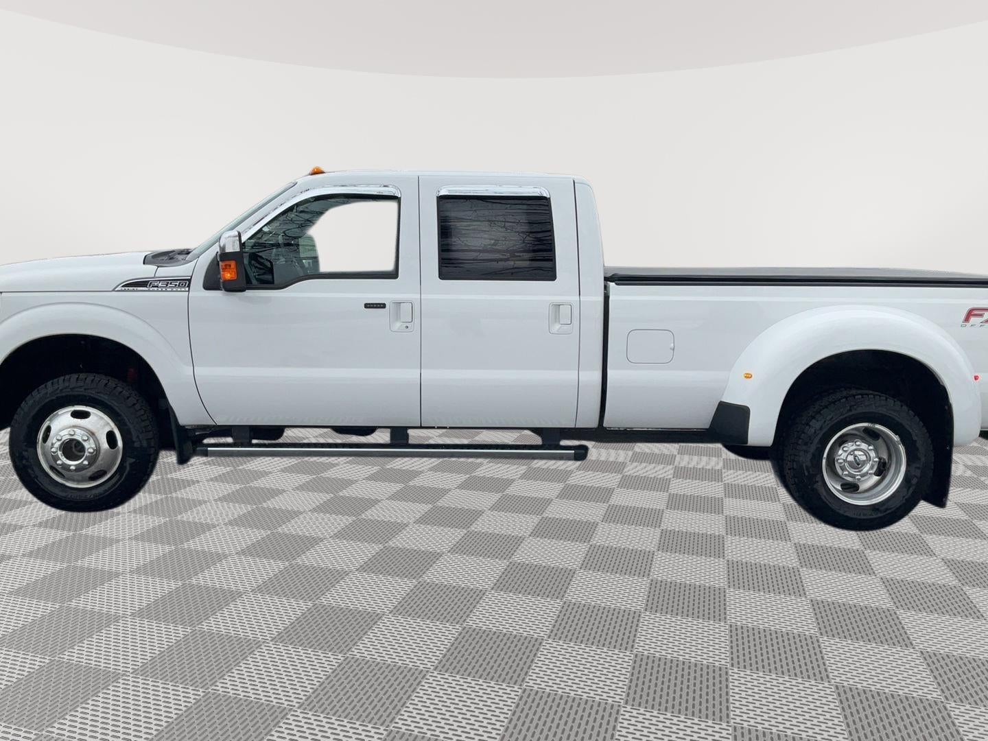 2015 Ford Super Duty F-350 DRW Lariat