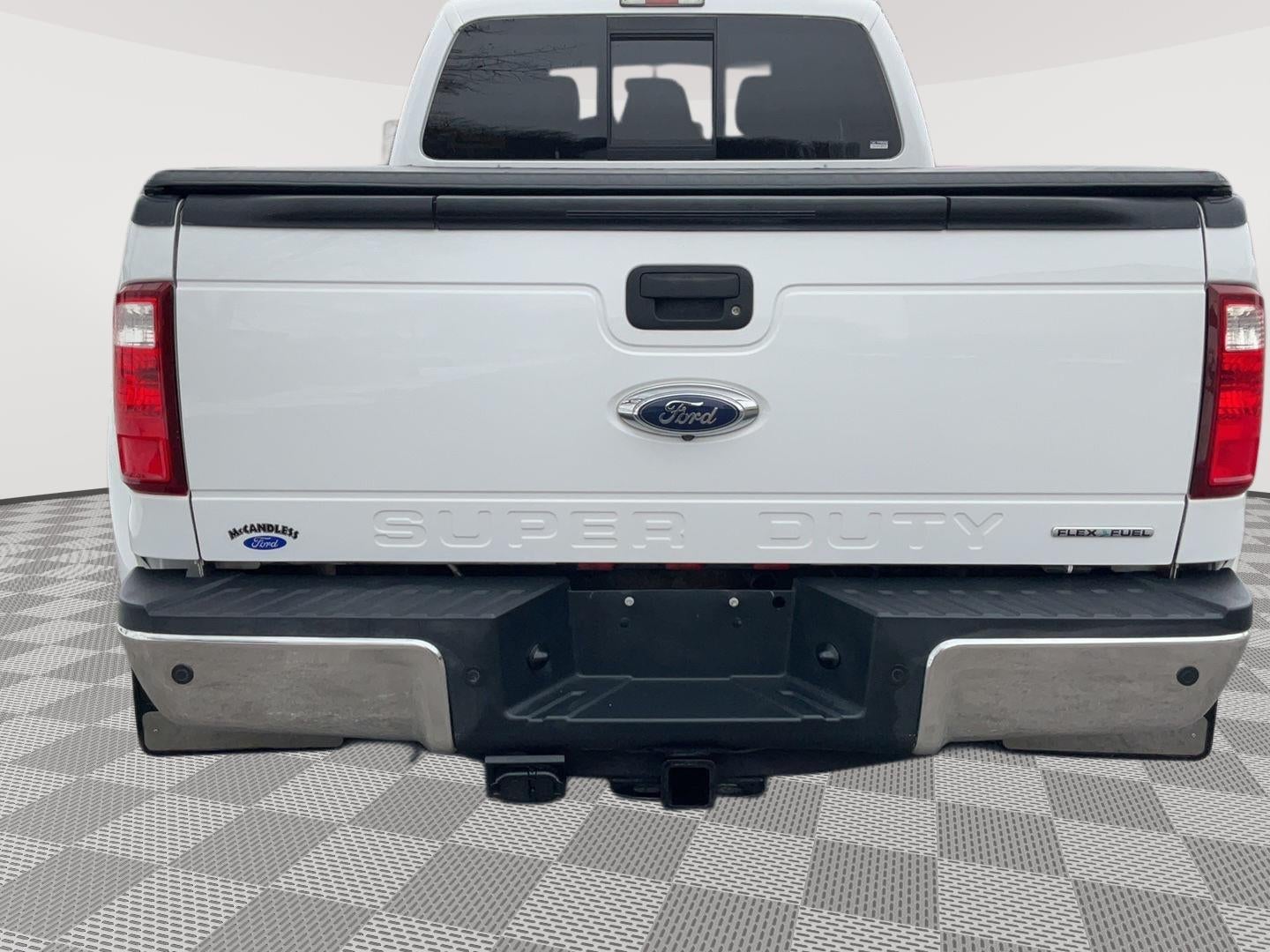 2015 Ford Super Duty F-350 DRW Lariat