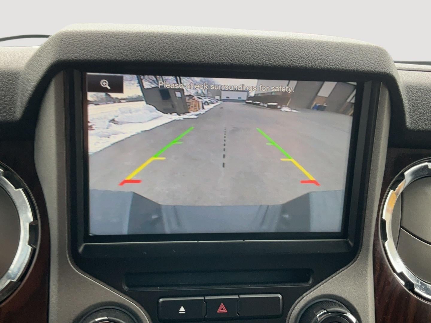 2015 Ford Super Duty F-350 DRW Lariat