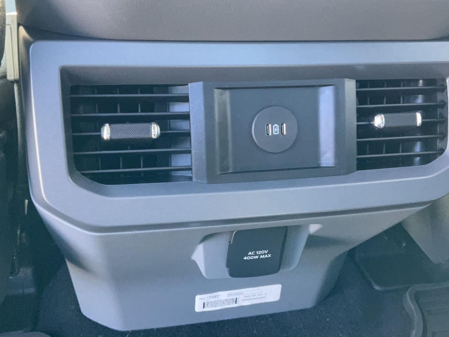 2027 Ford Super Duty F-350 DRW XLT