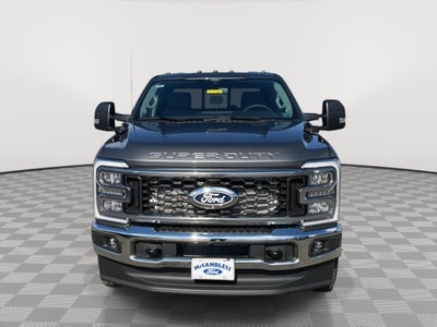2027 Ford Super Duty F-350 DRW XLT