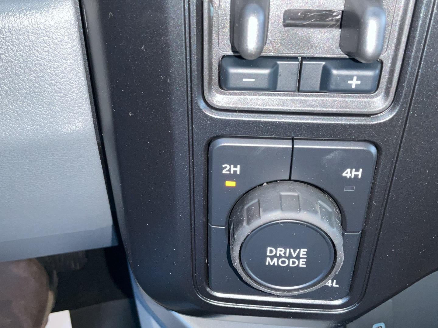 2027 Ford Super Duty F-350 DRW XLT