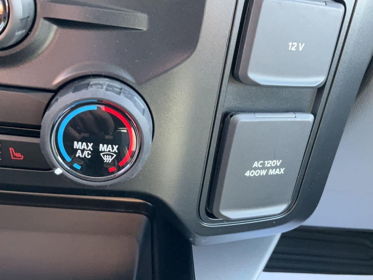 2027 Ford Super Duty F-350 DRW XLT