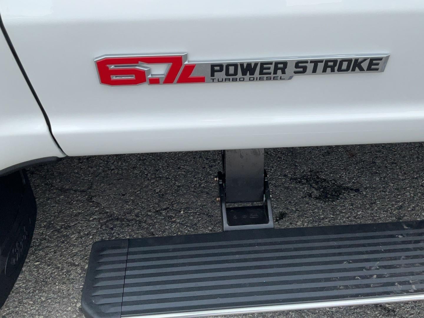 2026 Ford Super Duty F-350 DRW Lariat