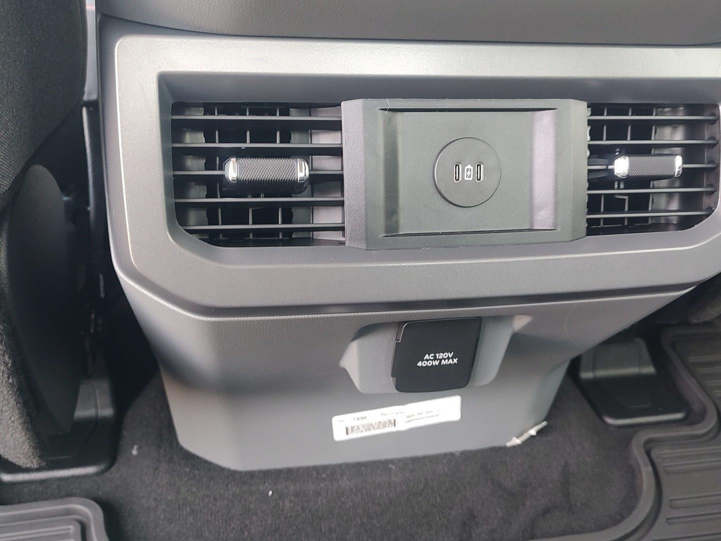 2026 Ford Super Duty F-350 Drw XLT