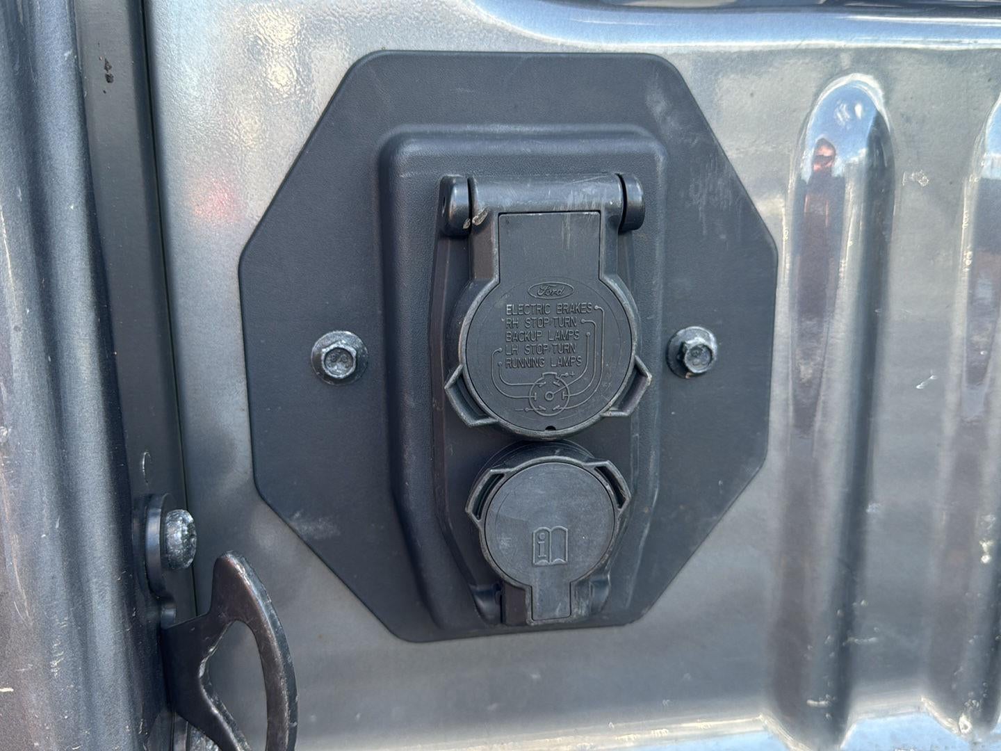 2021 Ford Super Duty F-350 DRW Platinum