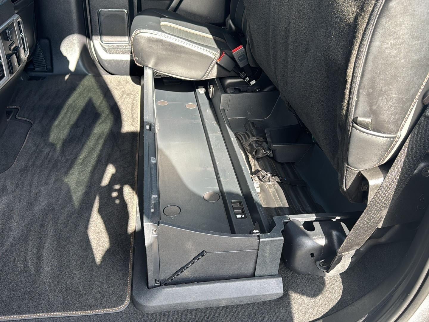 2021 Ford Super Duty F-350 DRW Platinum