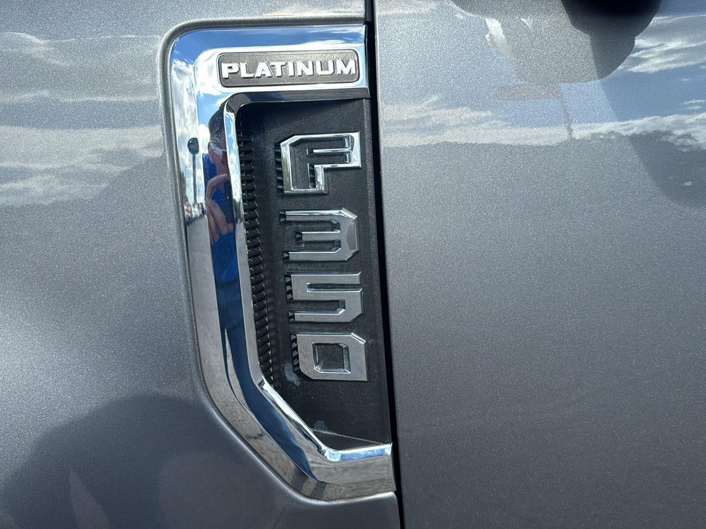 2021 Ford Super Duty F-350 DRW Platinum