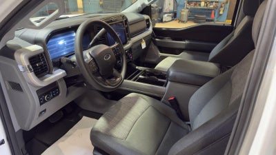 2026 Ford Super Duty F-350 DRW XLT