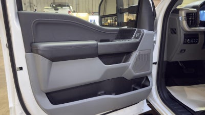 2026 Ford Super Duty F-350 DRW XLT