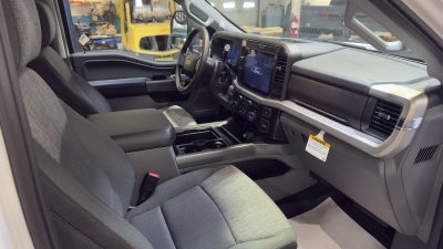 2026 Ford Super Duty F-350 DRW XLT