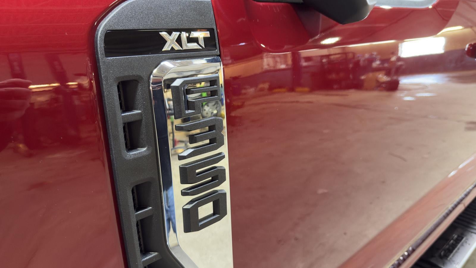 2026 Ford Super Duty F-350 DRW XLT