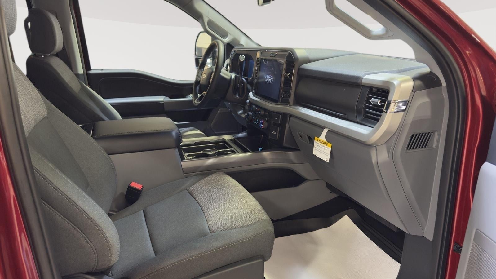 2026 Ford Super Duty F-350 DRW XLT