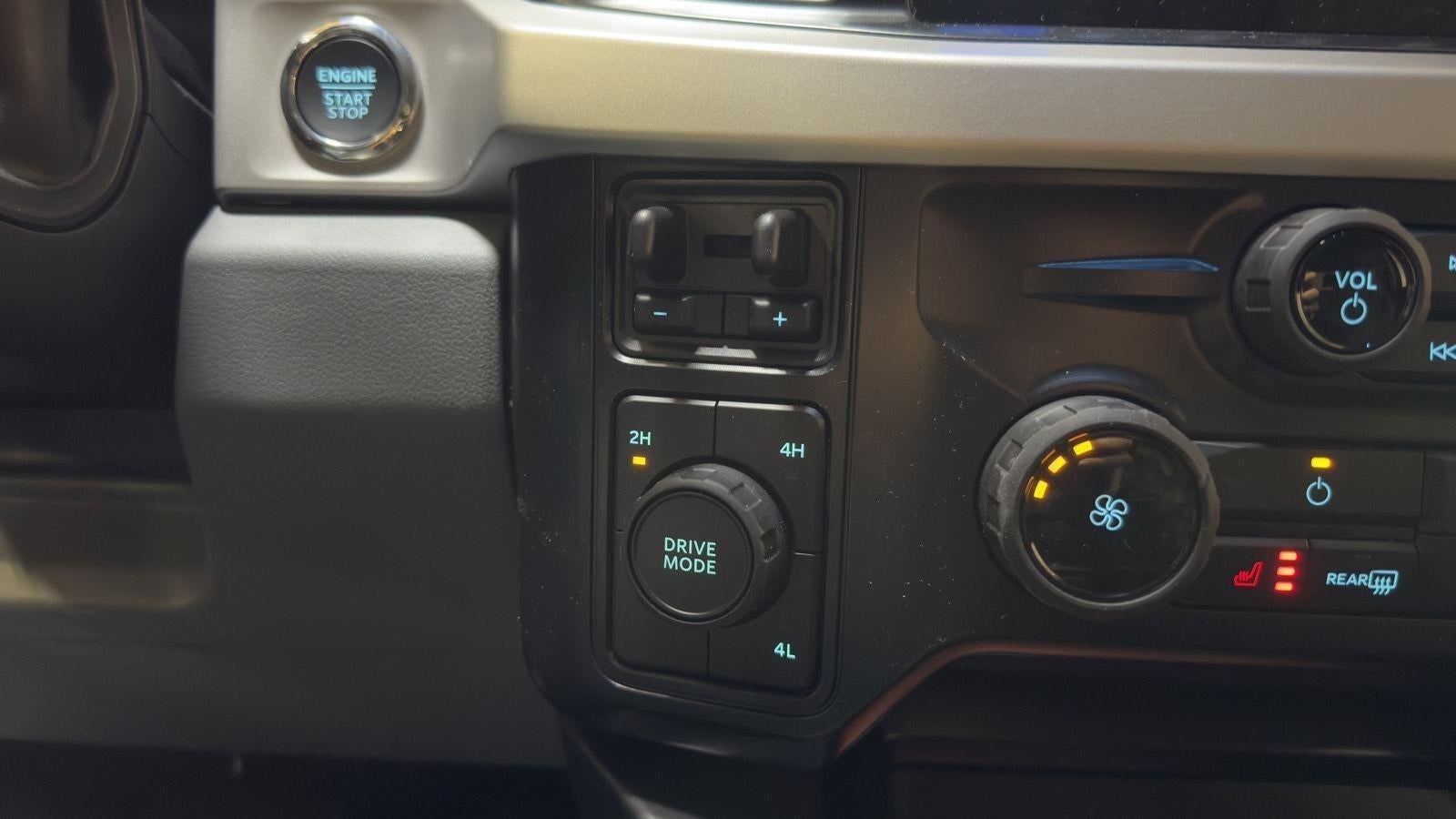 2026 Ford Super Duty F-350 DRW XLT