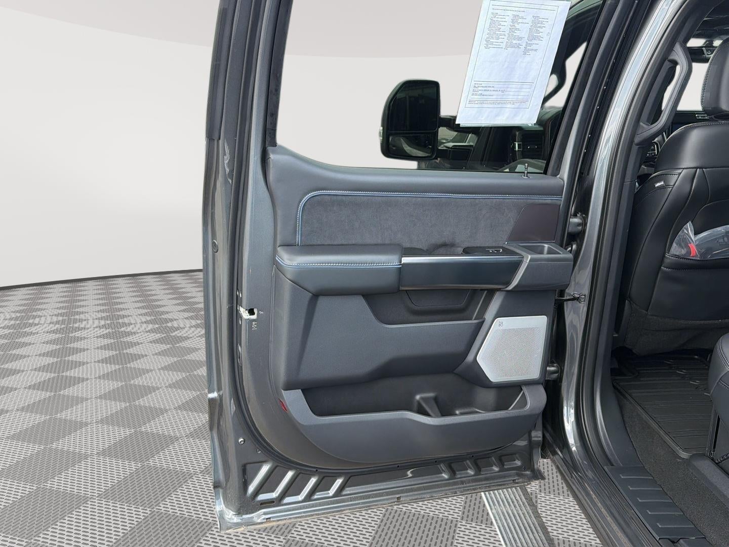 2026 Ford Super Duty F-450 Drw Platinum